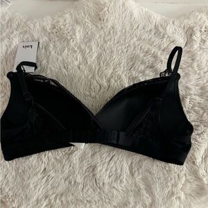 Mesh Deep-V bra by Knix